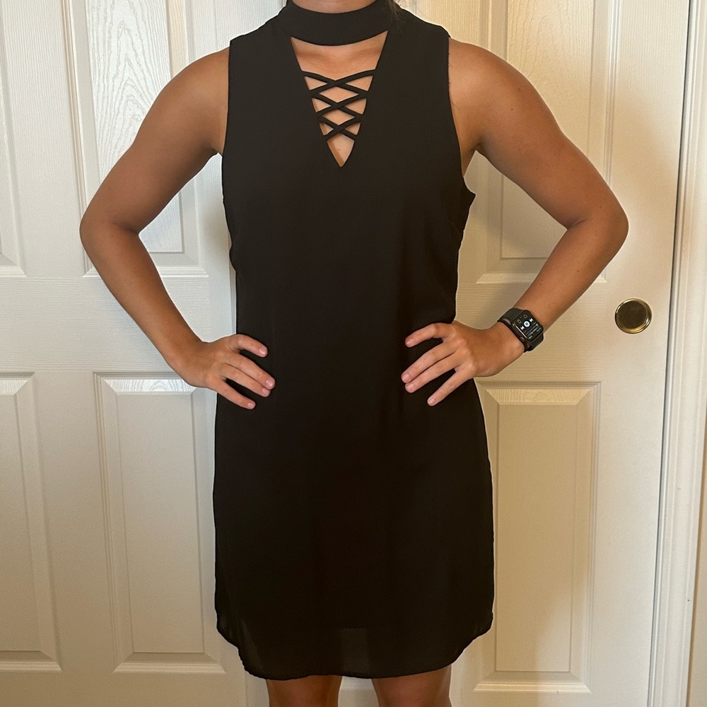 NWT Black Sleeveless Dress Criss Cross detail Size Medium